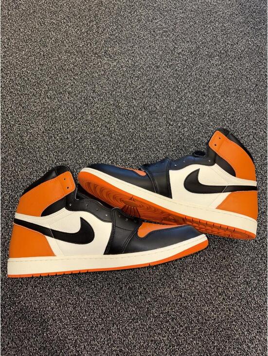 Size 18 - Air Jordan 1 Shattered Backboard (2025) main image 6